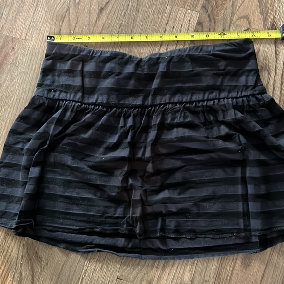 Roxy Womens Black Mini Skirt Small. - Picture 3 of 4